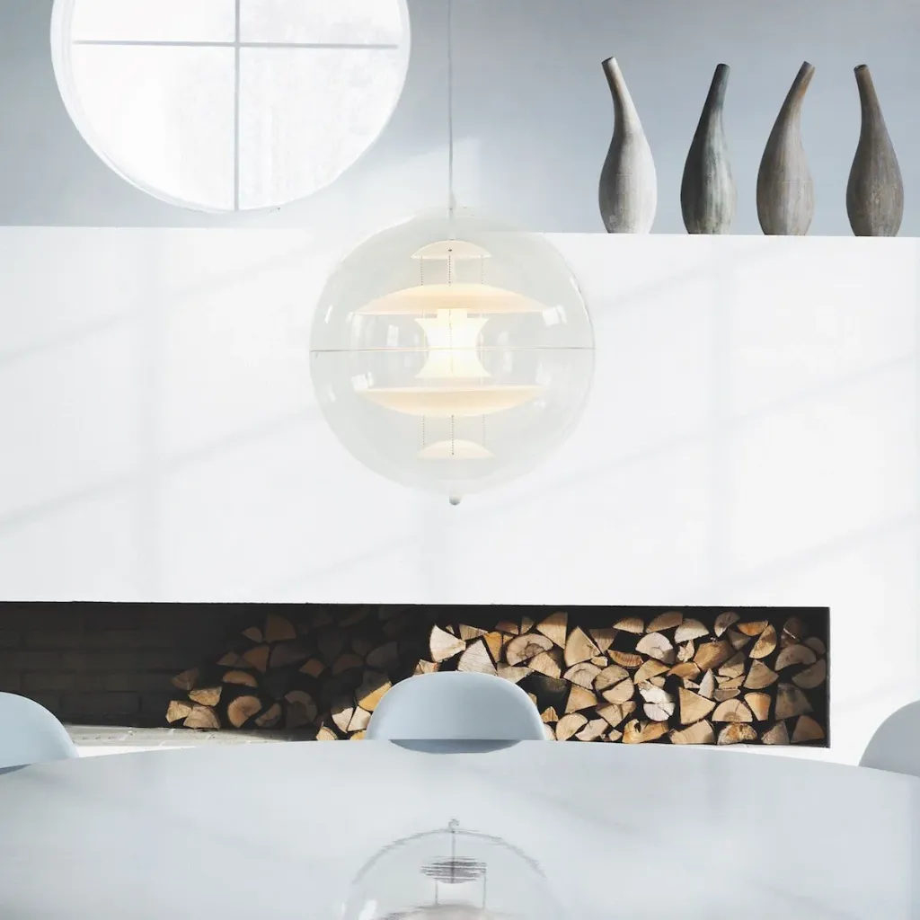 VPGlobeGlass_1f48641e-6dcf-4a0c-a8a4-6237bf4f59a9.webp