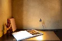 Aude-Table_gunmetal_botanic_2.webp