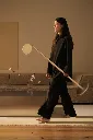 GRAU_Parrot-Floor_Silver_Walking_Portrait.webp