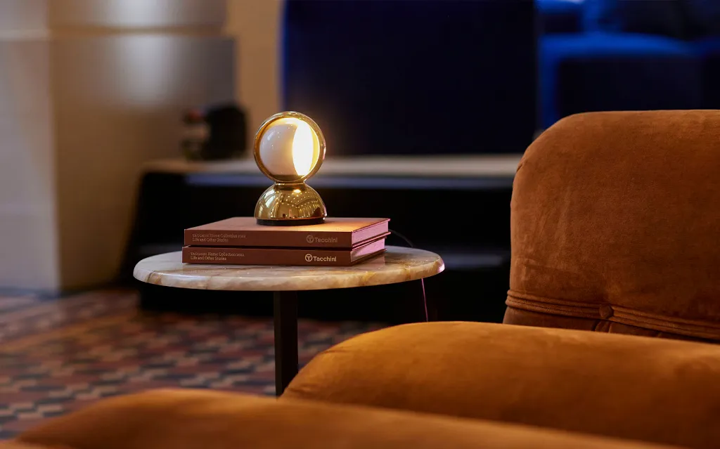 Artemide-EclisseTable-Lifestyle-005.webp