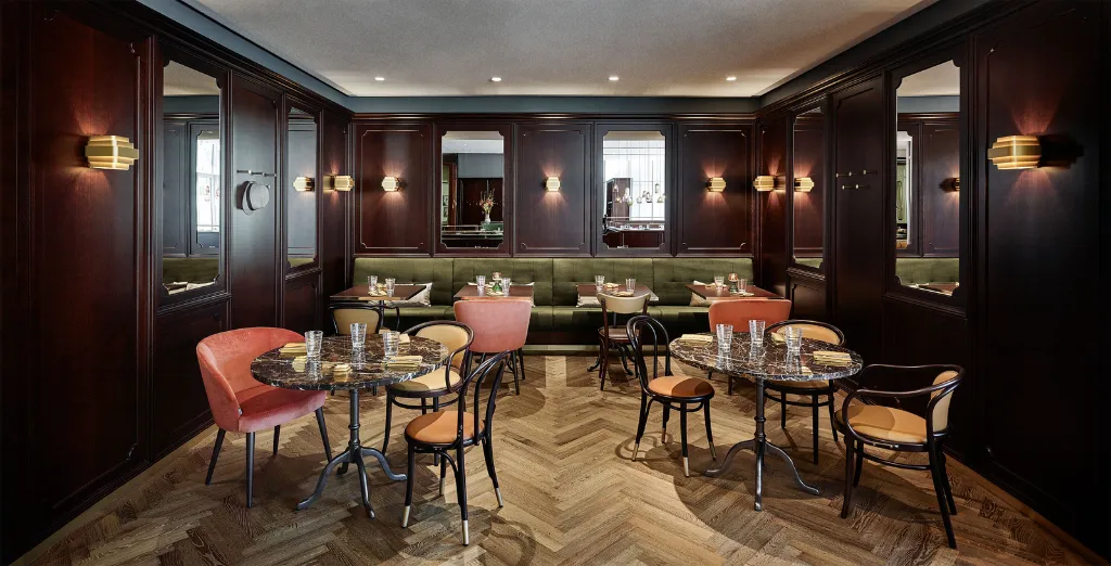 Hospitality_Austria_JJW_Wall Surface_Wever & Ducre_83184-RZ-web.f3aa2a7e.webp