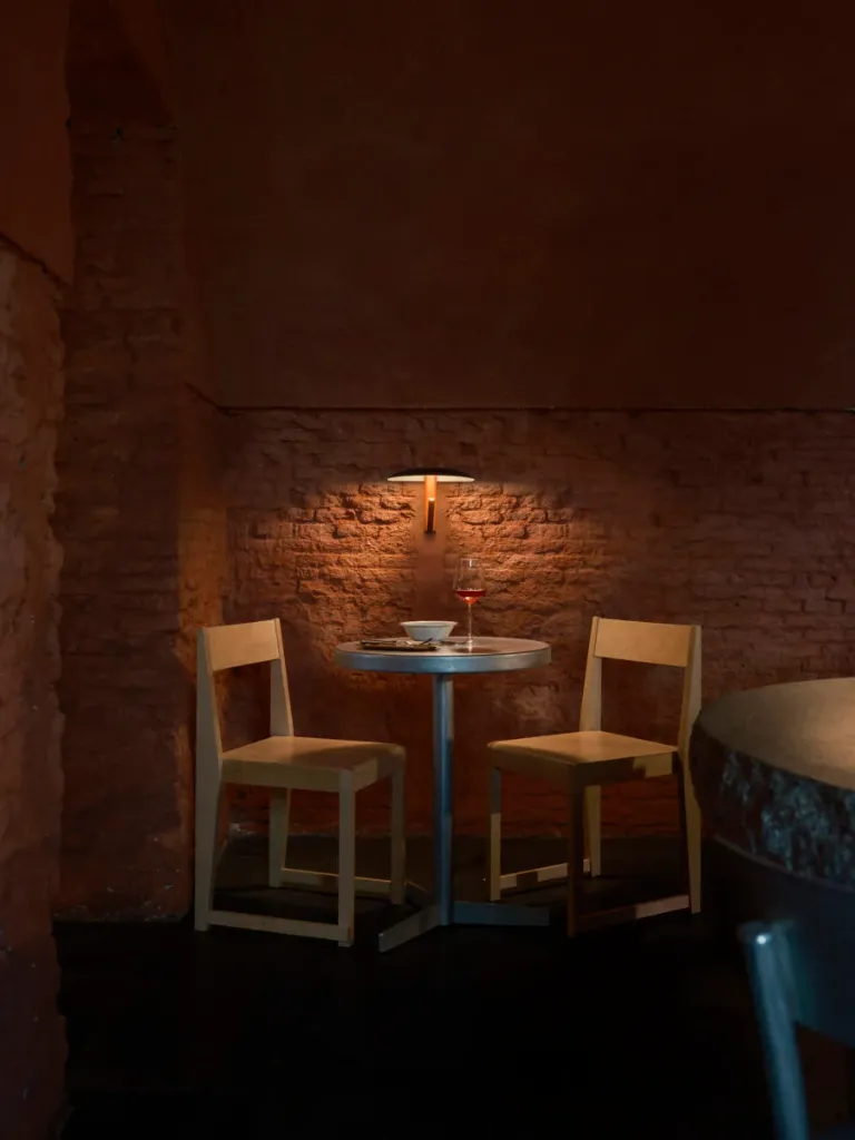 marset-lr-konoha-black-restaurant-900x1200.webp