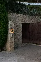 marset_lr_babila_at-the-front-door-800x1200.webp