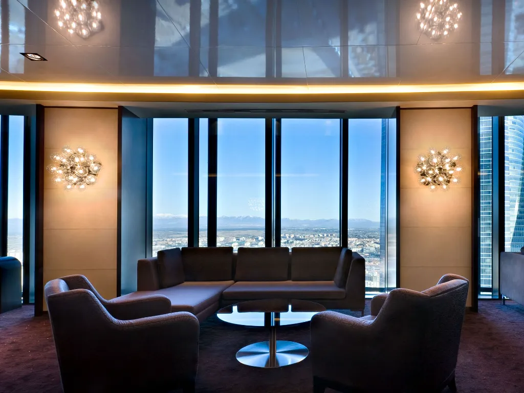 taraxacum-88cw-aluminum-wall-ceiling-castiglioni-flos-02.webp