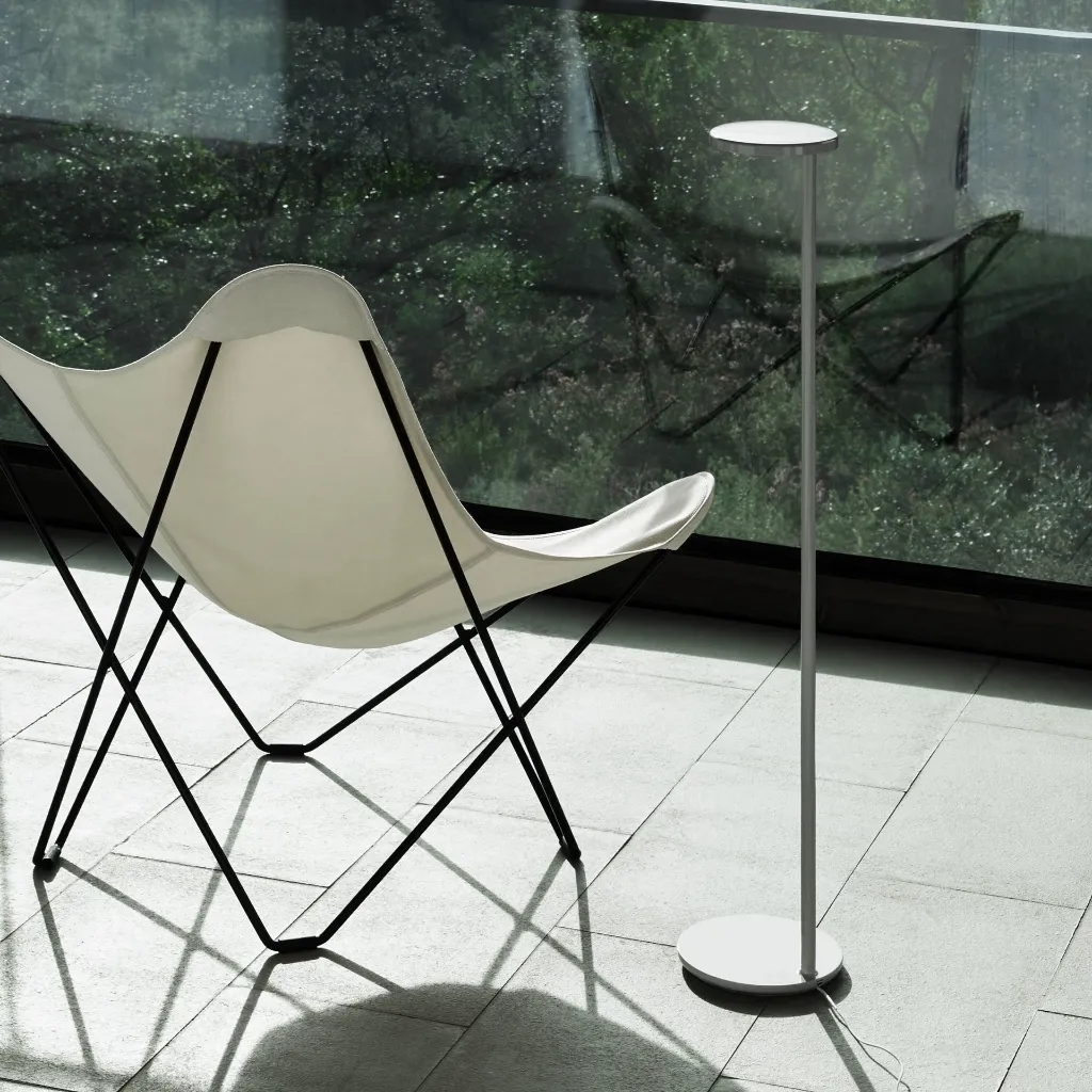 g_oblique_f_glossgrey.webp