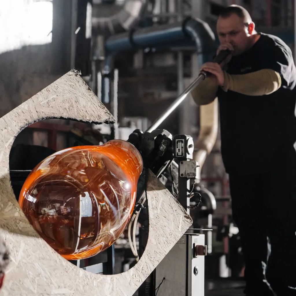 bomma-tim-collection-mouthblowning-glassworks-production-photo-martin-faltejsek.webp