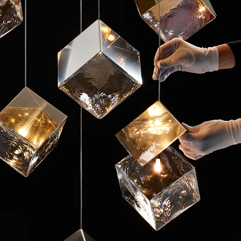 bomma-pyrit-collection-handmade-crystal-pendant-lighting-detail.webp
