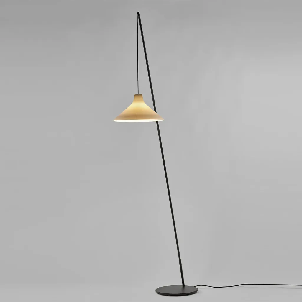 Serax-Seam-Floor-Lamp-on-2.webp