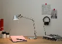 Heroproduct_1011624_tolomeo-micro-desk-lamp-aluminium_features_hero.webp