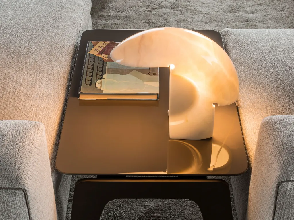 biagio-marble-table-scarpa-flos-02.webp