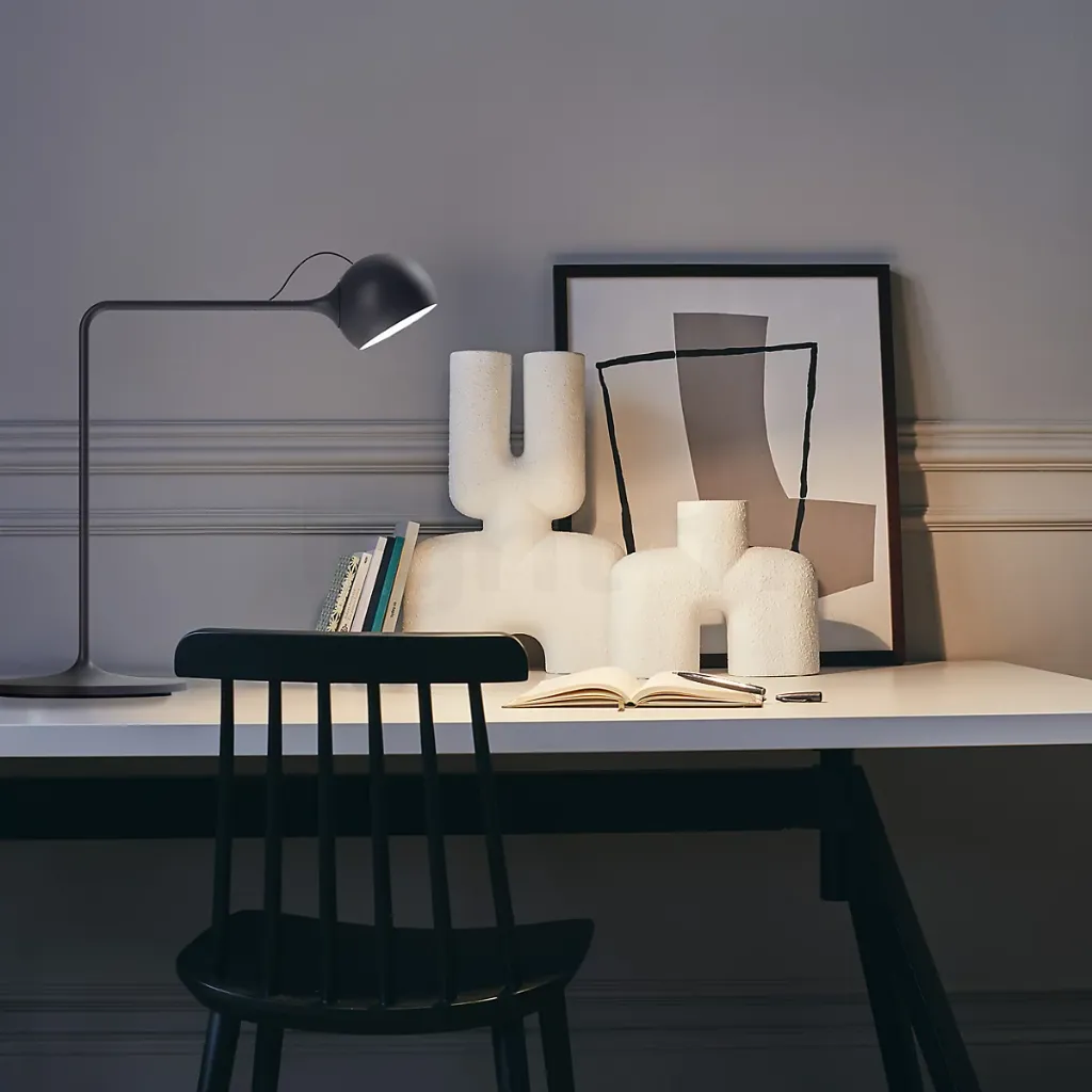 Artemide_Ixa_Table_Lamp_LED_anthracite___3_000_K--c26c12d56a44bc6a501660023bf9aa39.webp