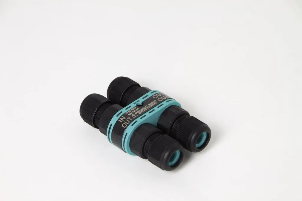 3-4 WAY 4 POLES TERMINAL BLACK IP68