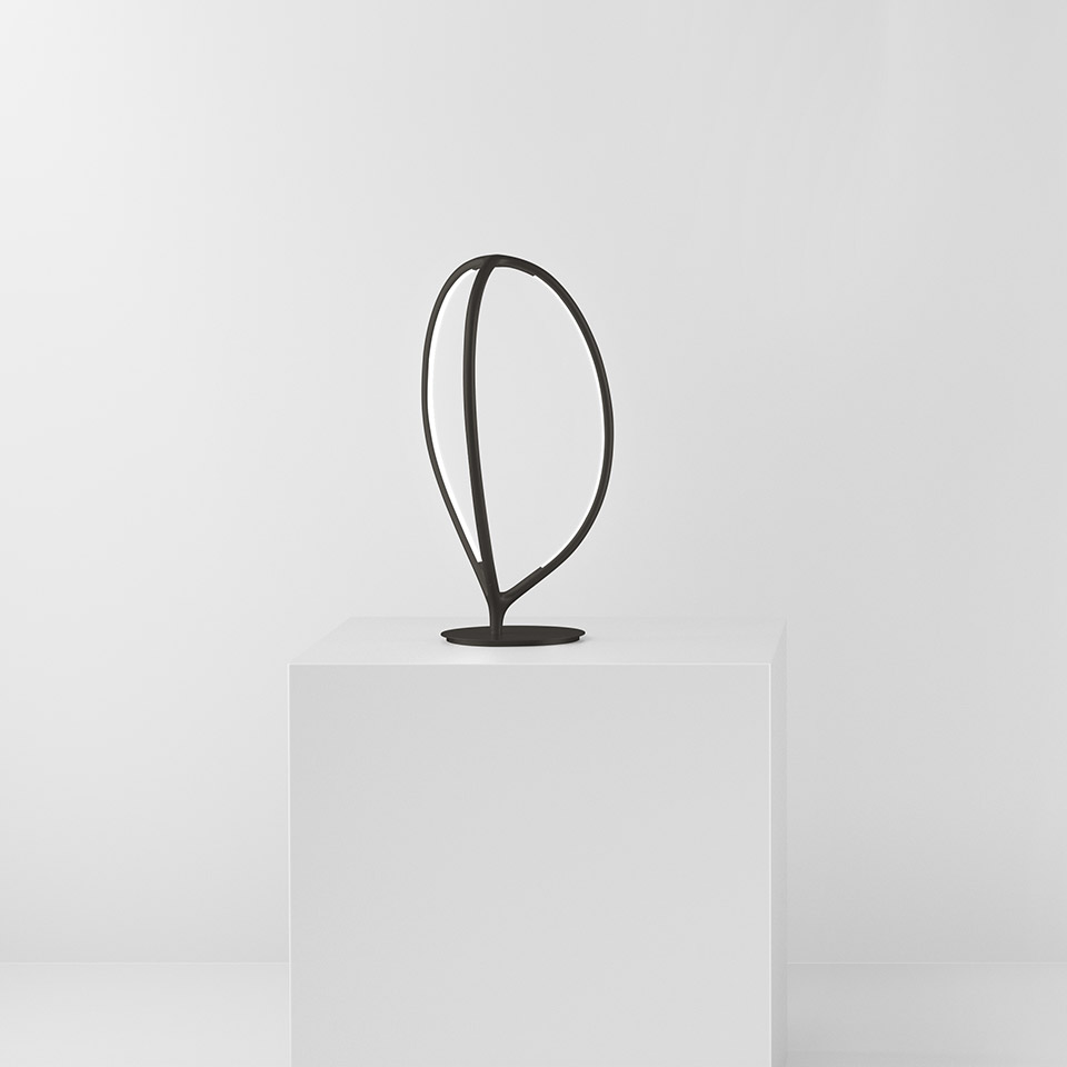 [ART-1550030A] ARRIVAL T BLACK