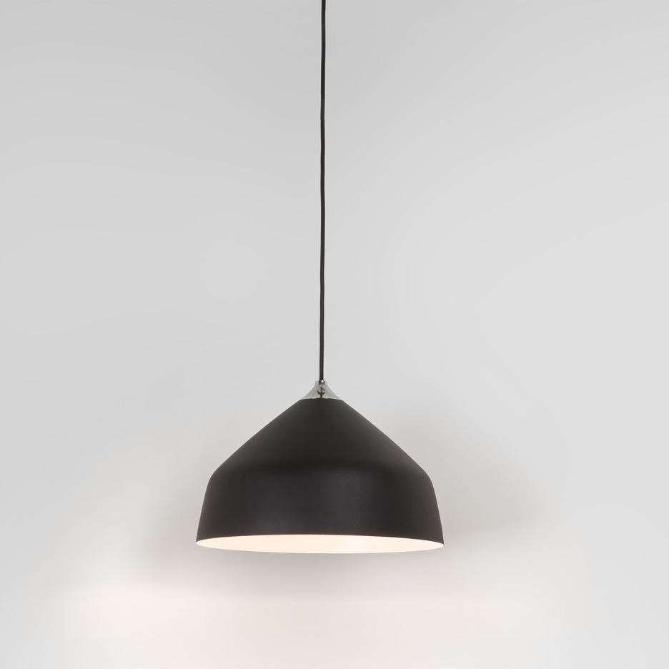 [AST-1361001] Ginestra 300 Matt Black