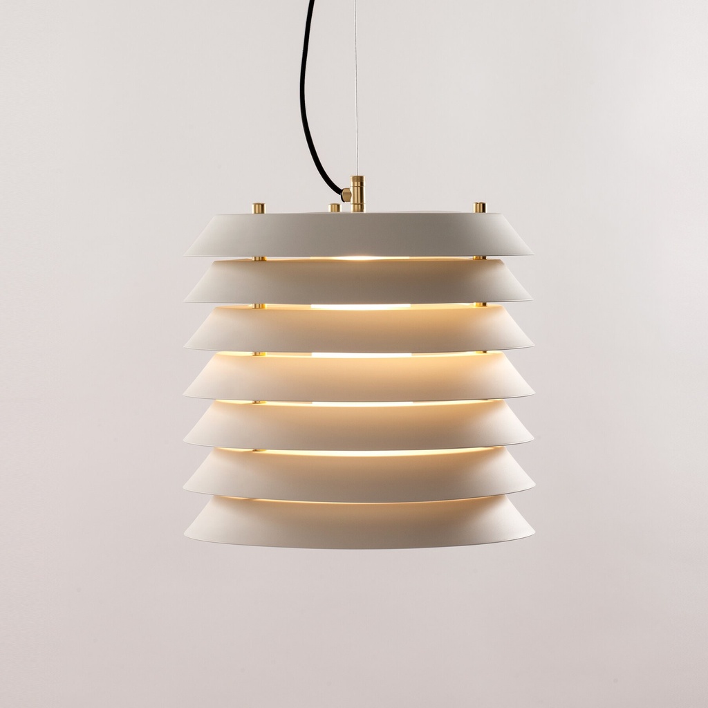 Maija: Metallic lampshades: Matte white.