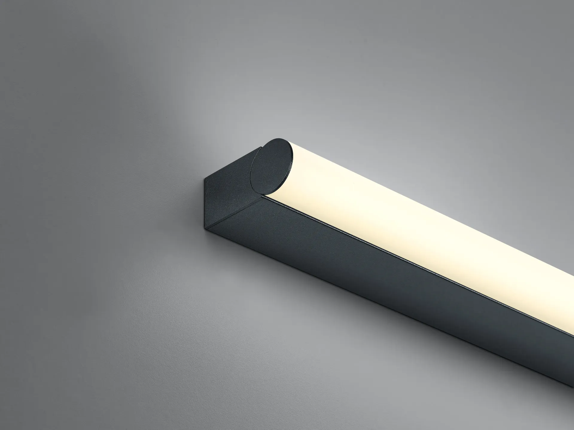 PONTO-S IP44 wall luminaire, mat black aluminium + white acrylic diffusor 3,000 K-4,000 K 1,940 lm