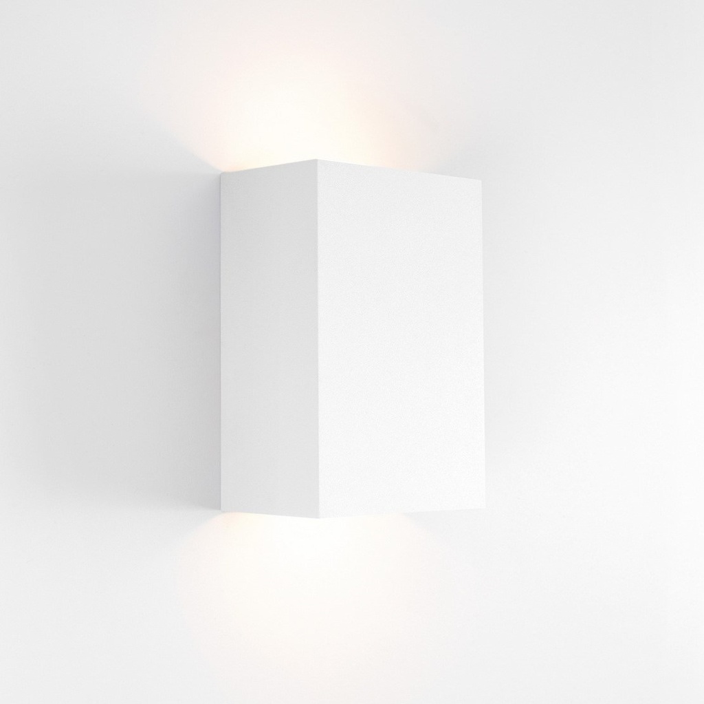 Sulfer Wall Up/Down 2x LED 2700K Trailing Edge DI White Structure