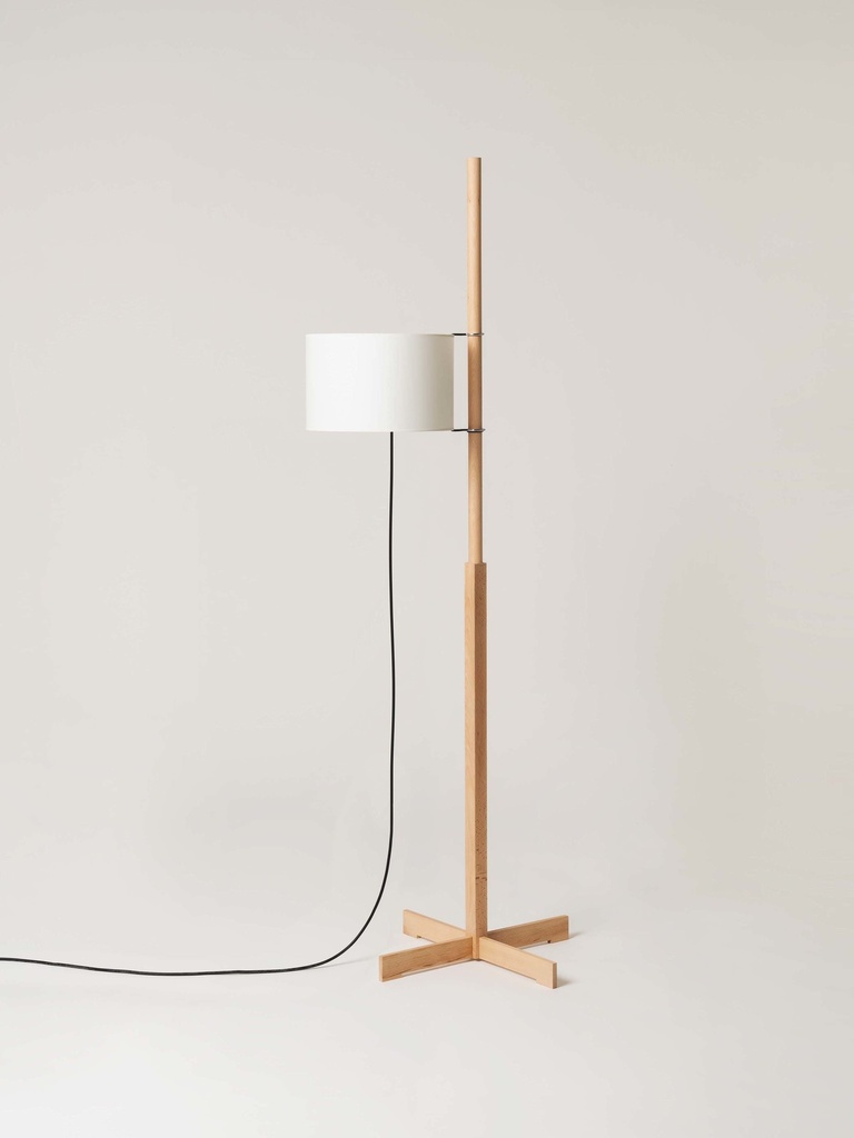 [SNC-TMMSA02] TMM: Wood structure: Beech. Parchment lampshade: White.