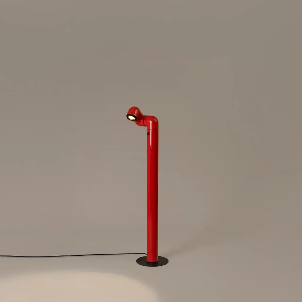 [SNC-TATSA02] Tatu Alta: Orientable structure: Pure red.