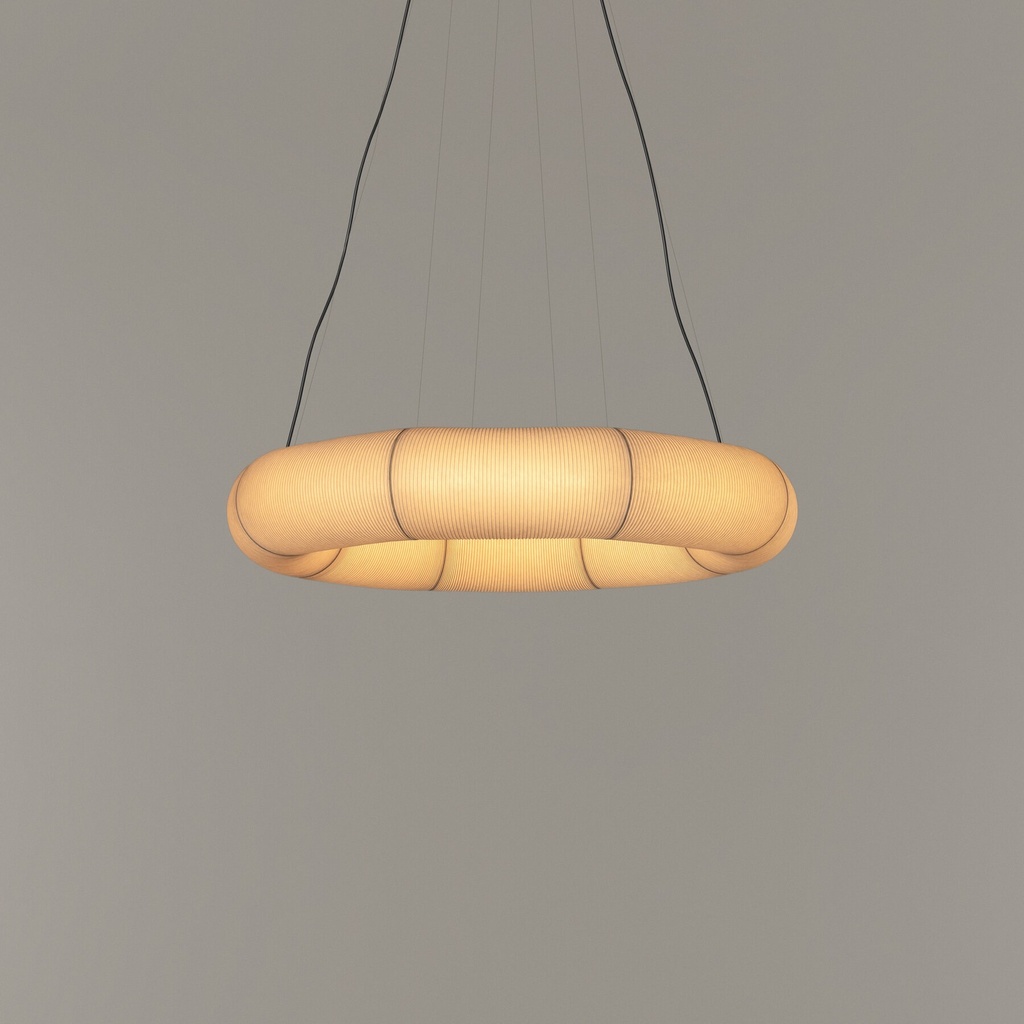 Tekiò Circular: P8 structure: Metal. P8 lampshade: Washi Japanese paper. Canopy: Circular. Dimming: