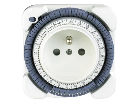 Theben-timer 26 F Safety-plus Chronoprogrammator 24U 230V 50HZ 1NO 16A