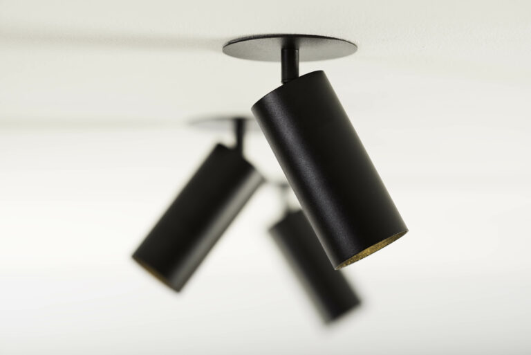 VICTOR C1B Ø9cm (75-80mm) spot black 8W (GU10)*