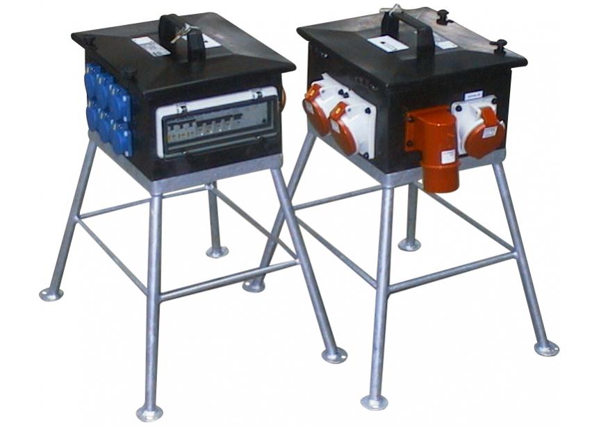 [DEM-COMBI726AFL] Volrubberen draagbare combinatiekast 32A + Galva poot