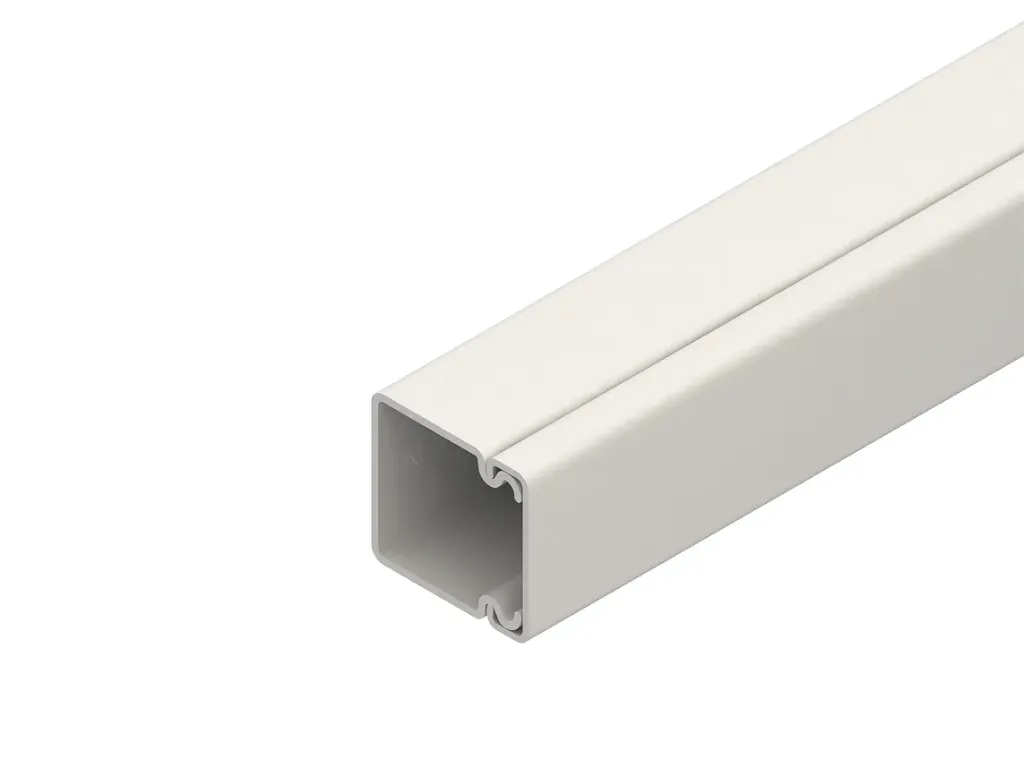 [KHN-HKL3030.6] Wandkanaal, PVC, RAL 9001. 32x30mm, L=2m