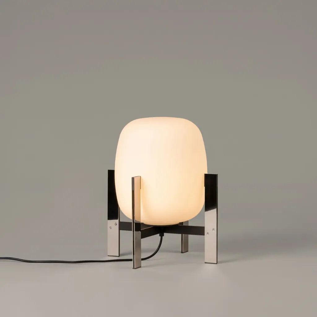 Cesta Metálica, Stainless steel structure without leather handle. White opal glass lampshade.