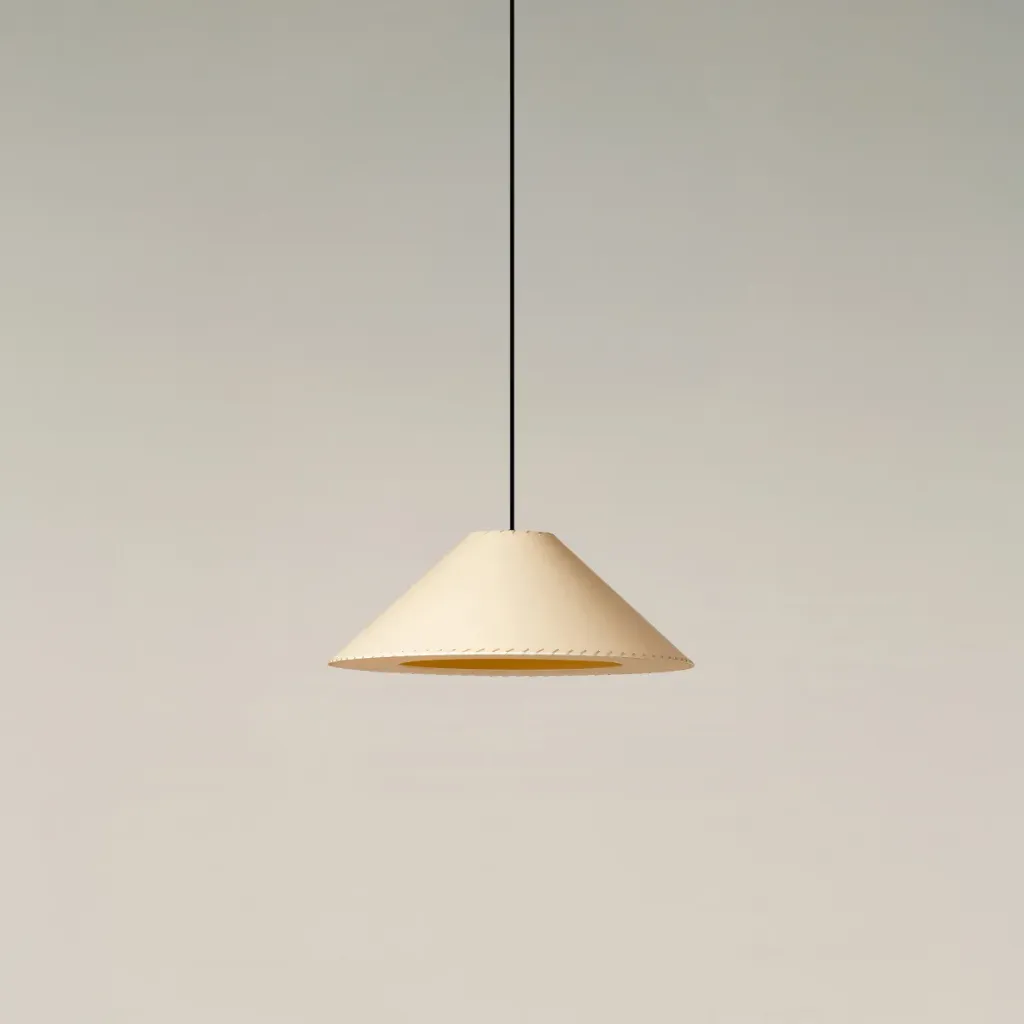 MT5, Cable black. Textured black finish metallic Sísísí canopy.